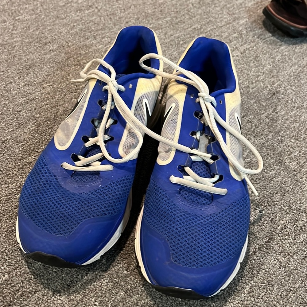 Nike Gym Shoes, Royal Blue And Cream - Gem